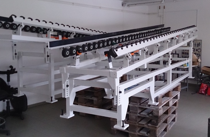 Gravity conveyor